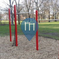 Nürnberg - Public pull up bars - Cramer-Klett-Park